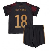 Tyskland Jonas Hofmann #18 Bortaställ Barn VM 2022 Korta ärmar (+ Korta byxor)